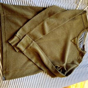 Eddie Bauer men’s medium long sleeve crew neck